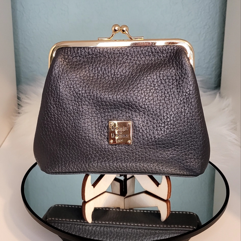 Dooney & Bourke Grey Pebble Leather Kisslock Coin Purse